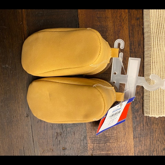 Baby boy booties 9-12 months - Picture 3 of 4